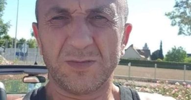 Bayan Arkadas ariyorum