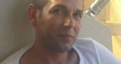 Sevmek sevilmek istiyorum Bakımlı Güzel Bayanlar 3 Sevmek sevilmek istiyorum Bakımlı Güzel Bayanlar