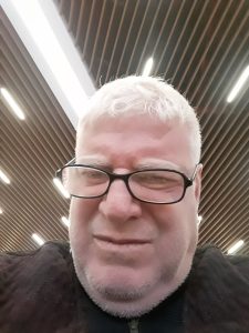 EVLELIK IÇIN BAYAN ARIYORUM ISTANBULDAYIM