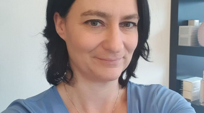 Boşanmış Bayanlarla Sohbet Siteleri, Boşanmış bayanlarla daha Tecrübeli kadınlarla canlı görüntülü sohbet, Erkek arayan zengin ve Boşanmış bayanlarla tanışma ve Telegram sohbet