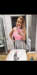 İSTANBULDA BAY YAKIN ARKADAŞ ARIYORUM sevgi